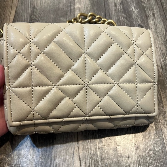 Zara Cream Quilted Flap Shoulder Bag with Gold Chain Shoulder Strap Minimalist - Picture 2 of 6